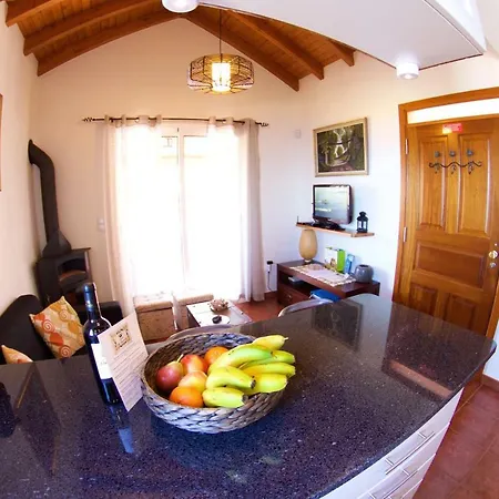 Casa Da Rainha Bungallow בית נופש