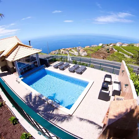 Casa Da Rainha Bungallow בית נופש *