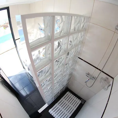 Casa Da Rainha Bungallow בית נופש *