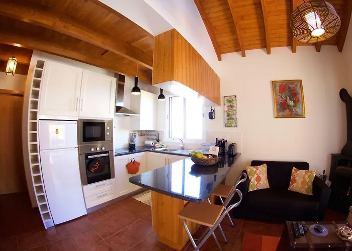 Casa Da Rainha Bungallow Estreito Da Calheta